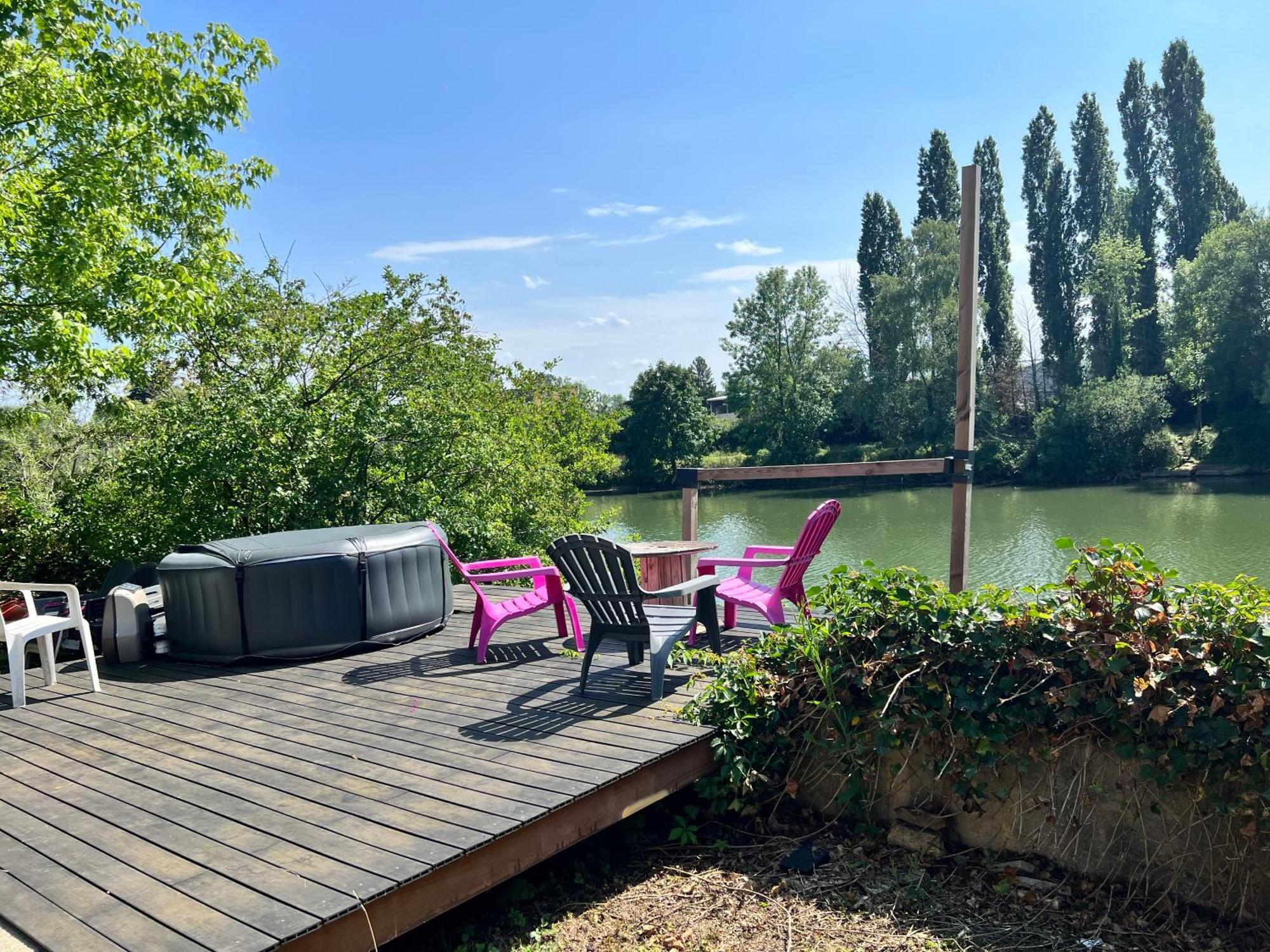 Loveroom En Bords De Meuse Floing エクステリア 写真